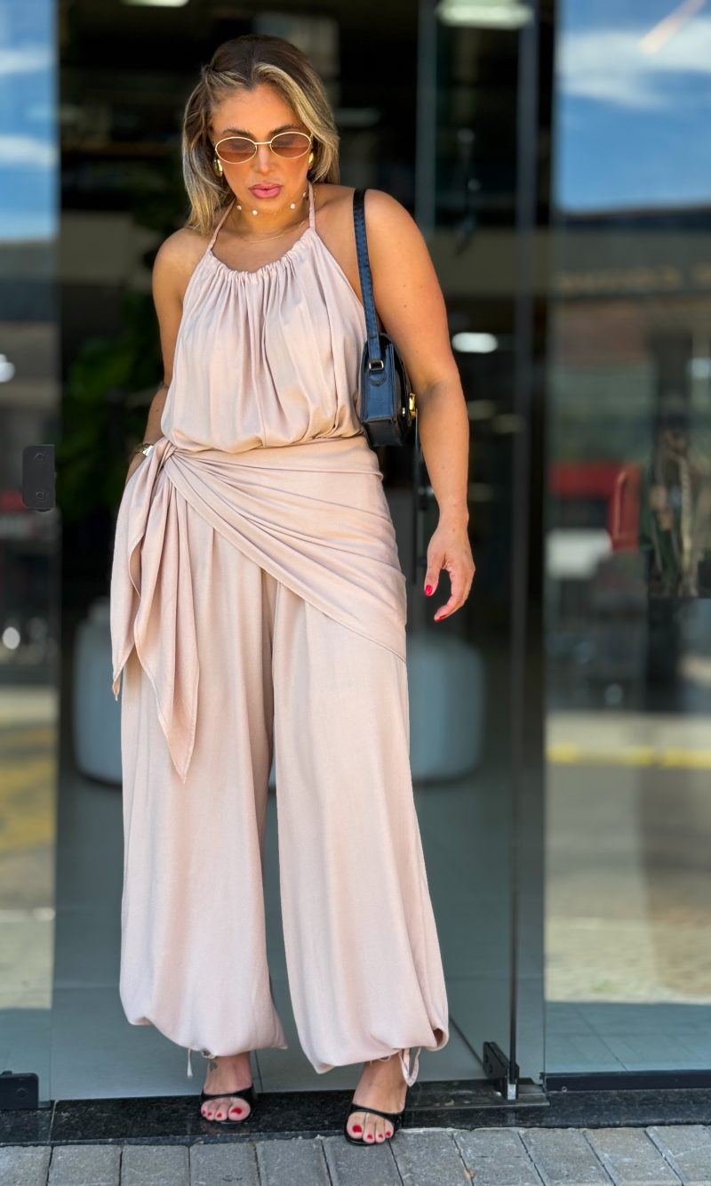 macacão aladim nude