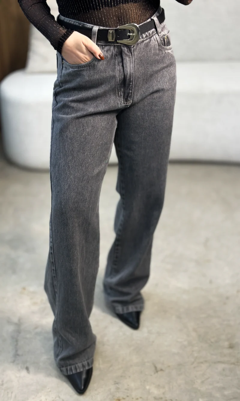 body adelia preto